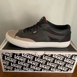 VANS Chukka Low Skate Shoe Black/Pewter 9